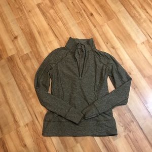 Lulu lemon pullover size 8